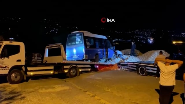 Minibüs şoförünün genç kıza sözlü taciz iddiası ortalığı karıştırdı