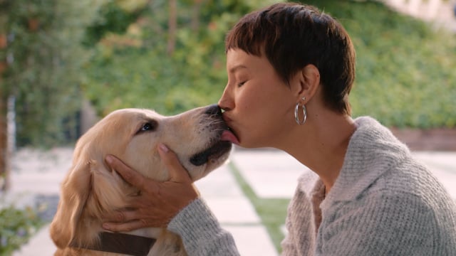 Dog People Get It - Kisses