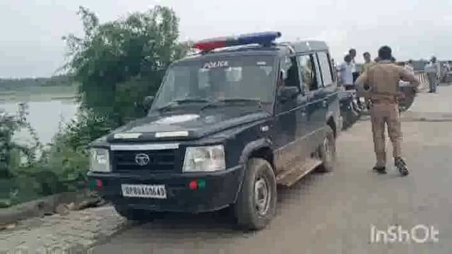 बलदेव क्षेत्र के गांव नेरा गांव के 21वर्षीय युवक ने नेरा के यमुना पुल से  यमुना में कूदा सिकंदरा पुलिस तलाश में जुटी 