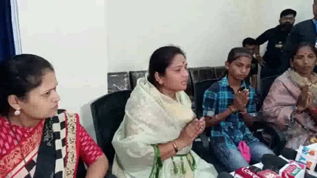 मराठी बांधवांनो आत्महत्या करू नका!मनोज जरांगे पाटीलांची बहीण भारती संजय कटारे यांचे आवाहन