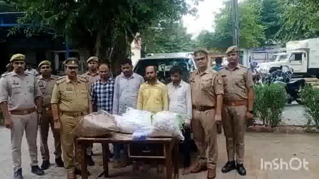 माट थाना पुलिस ने करोड़ों की चरस सहित चार को यमुना एक्सप्रेस वे पर दबोचा