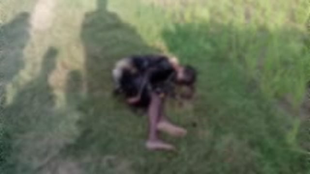 शुक्रवार को करंडे थाना क्षेत्र अहेल सुबह जला हुआ अज्ञात लाश मिला क्षेत्र में बना चर्चा का बिषय।