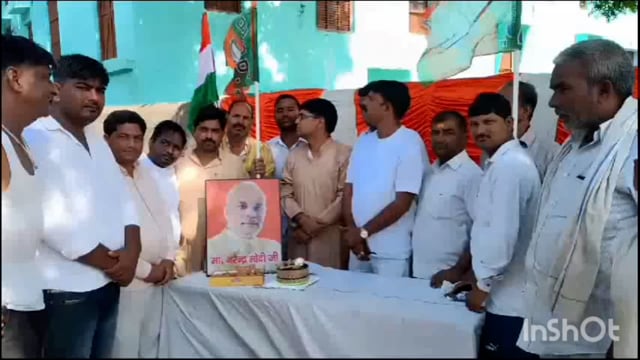 भाजपा कार्यकर्ताओं ने सोंख इस्थित भाजपा कार्यालय पर प्रधानमंत्री मोदी का मनाया 73वां जन्मदिन।