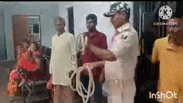 सूरजगढ़ा पुलिस के द्वारा बीती रात्रि चार वारंटी को गिरफ्तार कर पुलिस अभीरक्षा में चारों को भेजा गया लखीसराय न्यायालय।