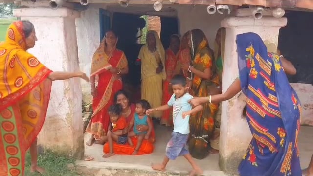 यूपी के नोएडा लिफ्ट हादसे में बांका जिला बौंसी थाना के झपनियां गांव के एक युवक की रविवार को इलाज के दौरान मौत हो गई 