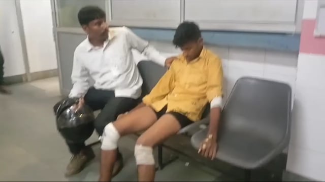 जनपद संभल के नखासा थाना क्षेत्र के संभाल हसनपुर मार्ग पर आवारा पशु से टकराई बाइक एक की मौत दूसरा घायल |