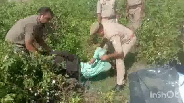 कपास के खेत में मिला अज्ञात युवक का शव हत्या की आशंका पुलिस ने की पहचान
