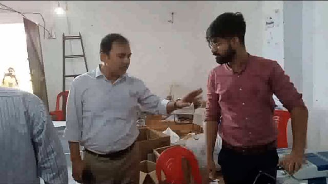 कानपुर देहात जिलाधिकारी ने वेयरहाउस का किया निरीक्षण और दिए निर्देश