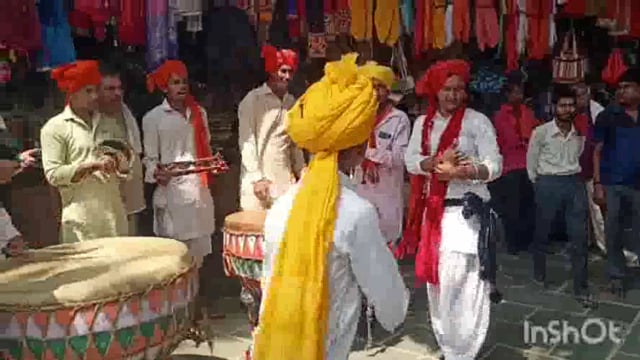 बलदेव छठ पर ब्रज तीर्थं विकास परिषद द्वारा बलदेव में संस्कृत कार्यक्रमों के मंच लगाए कर संस्कृत कार्यक्रम आयोजित किया