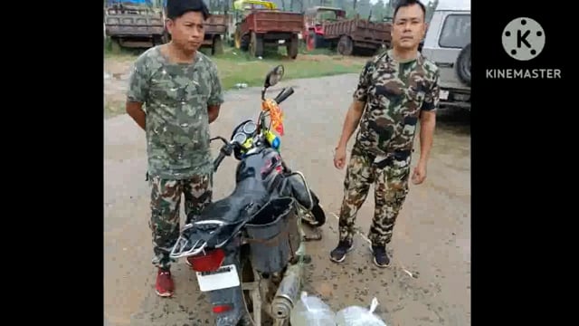 पुलिस ने खटंगी से मुरली हीरोडीह पुल के समीप 30 लीटर महुआ शराब से लगा एक बाइक को किया जप्त