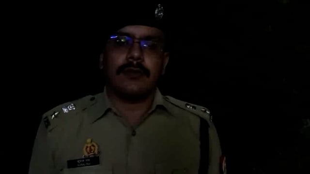 हरी पर्वत पुलिस और बदमाशों के बीच मुठभेड़ मोहित नाम का बदमाश और पुलिस के बीच मुठभेड़ मोहित बदमाश को लगी पैर में गोली