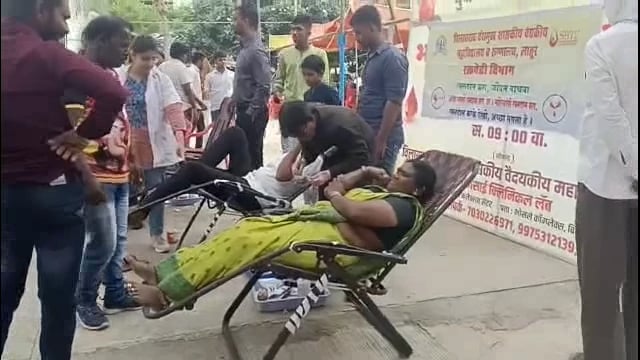 तोंडार येथे महात्मा बसवेश्वर गणेश मंडळाच्या वतीने भव्य रक्तदान शिबीर संपन्न 54 रक्तदात्याने केले रक्तदान