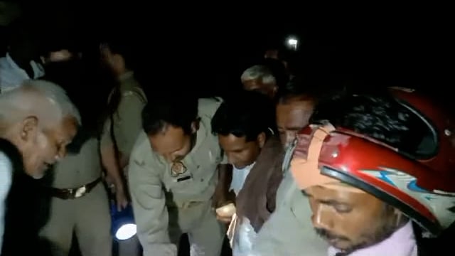 जिला औरैया रोड हादसा हुआ दो लोग जख्मी 