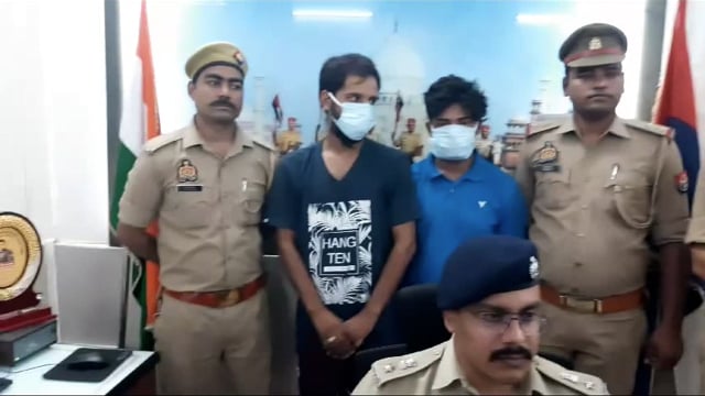 थाना ट्रांस यमुना पुलिस और कमिश्नरेट के आदेश अनुसार ठगी करने वाले दो अभियुक्तों को पुलिस ने किया गिरफ्तार