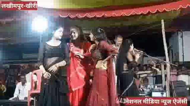 पलिया के अफीमीपुरवा गांव में नहीं थम रहा नर्तकियों का अश्लील डांस