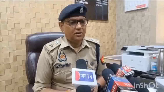 मथुरा के महावन में मासूम बालिका के साथ हुआ दुष्कर्म आरोपी नाबालिक को तड़पता छोड़ भागा आगरा किया रेफर