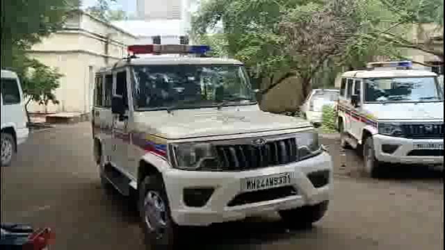 बनशेळकी रोड राणी महालात एकाचा खून,ग्रामीण पोलिसांनी दोघांना घेतले ताब्यात