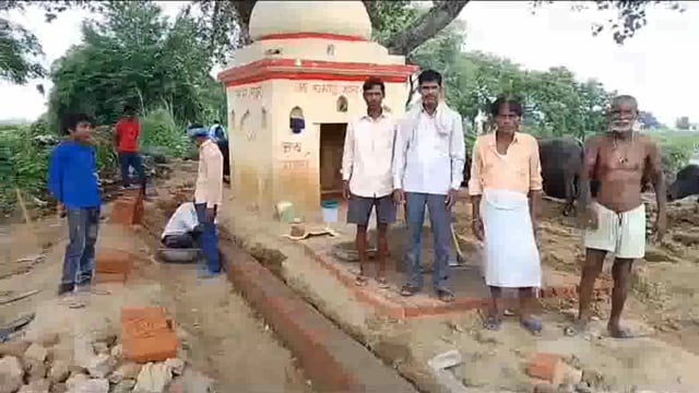 कानपुर देहात रामू संखवार पर लगाए गए आरोप निकले बे बुनियाद नही रुकवाया था कार्य मंदिर में ग्रामीणों के द्वारा कार्य चालू