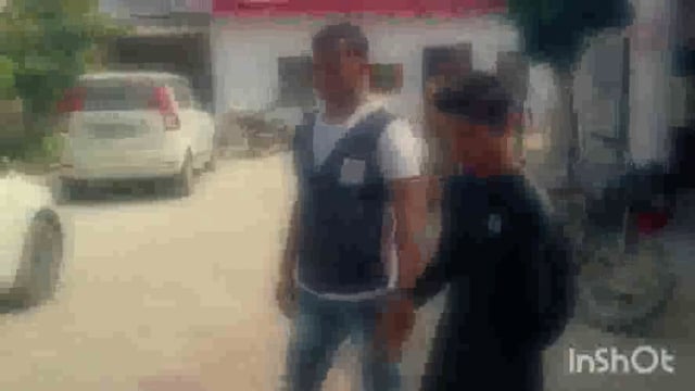 बलदेव थाना पुलिस ने चोरी की मोटरसाइकिल के साथ एक नाबालिक चोर कंजौली पल के पास से पकड़ा भेजा बच्चा जेल बच्चा 