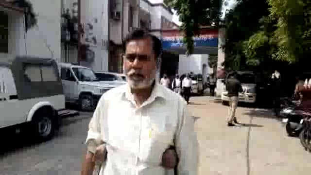 आशिकी में चूर माई भांजे को ले भागी - पीड़ित पति