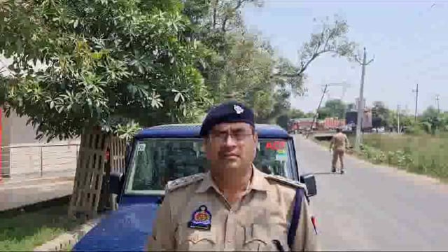 थाना निगोड़ा क्षेत्र अंतर्गत एक युवक की कुल्हाड़ी से गला काटकर की हत्या सब को पंचनामा भरकर पोस्टमार्टम हेतु मोर्चरी में 