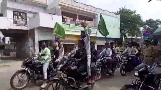 सीतापुर: महोली तहसील क्षेत्र में धूमधाम के साथ मनाया हजरत मोहम्मद साहब का जन्मदिन