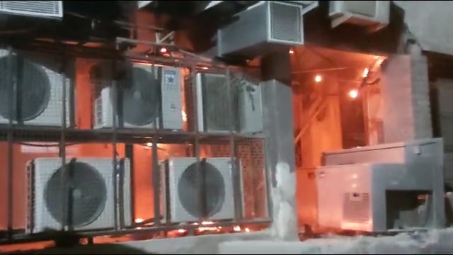 आगरा संजय पैलेस डोमिनो में लगी एक में आग एक में आग लगने से हुए कई धमाके अफरैद अफ्रीका हुआ माहौल 5 विकेट की गाड़ी तुरंत त