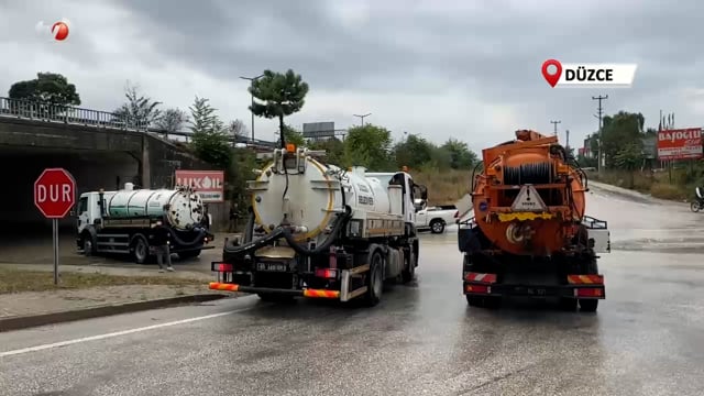 Düzce’de 5 Dakikada Sokaklar Göle Döndü 31 minutes ago