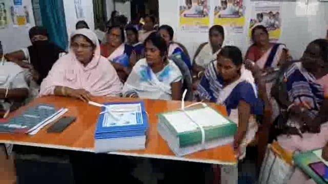 चेवाड़ा प्राथमिक स्वास्थ्य केंद्र में आशा के साथ एक बैठक का किया गया आयोजन.