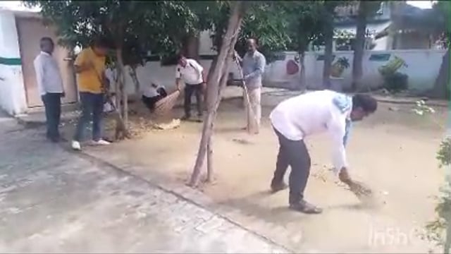 पंचायत भवन हरैया झूमन में  चलाया गया स्वच्छता अभियान