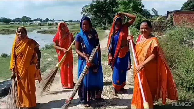 ग्राम प्रधानों व अधिकारियों कर्मचारियों द्वारा चलाया गया वृहद सफाई अभियान स्वच्छता के प्रति लोगों को दिया गया संदेश