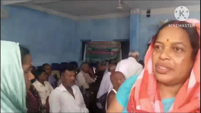 गांधी जयंती के अवसर पर ग्रामीणों के बीच नि:शुल्क गैस लाइटर का किया वितरण