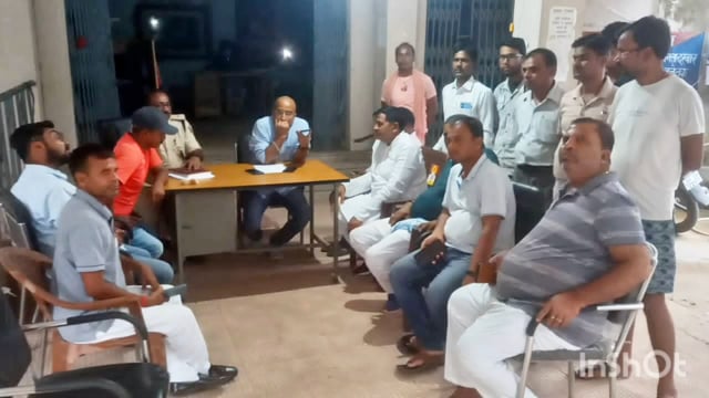 *बेलहर थाना परिसर में बिजली विभाग के साथ बैठक, 23 दिसंबर तक अलग फिडर की होगी व्यवस्था*