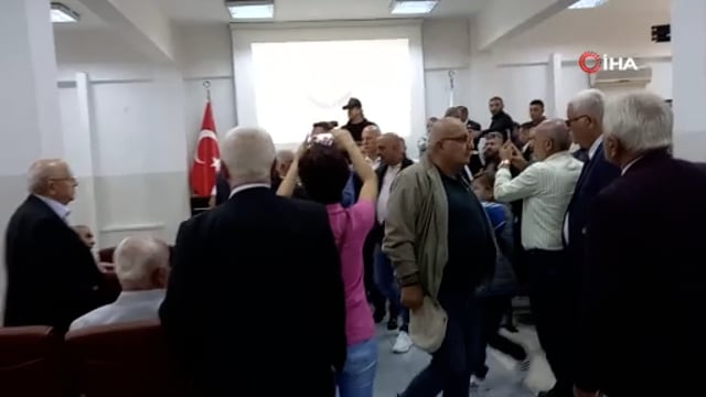 Kdz. Ereğli Belediyesi meclis toplantısında kavga