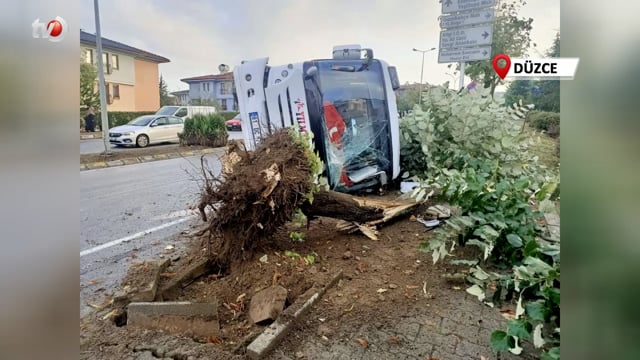 Minibüs Devrildi 1 Yaralı