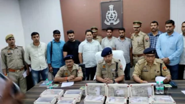 मथुरा में नकली सोने की ईट बेचने वाले टटलूओ को मुठभेड़ के बाद गिरफ्तार किया