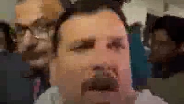 ✍️
*मीडिया के सवालों पर पुलिस हिरासत में क्या बोले सांसद संजय सिंह, सुनिये*