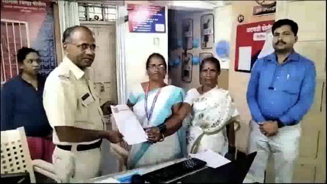 अखेर कोळेकर वस्ती जिल्हा परिषद शाळेतील मारहाण करणाऱ्या त्या शिक्षकाविरोधात गुन्हा दाखल