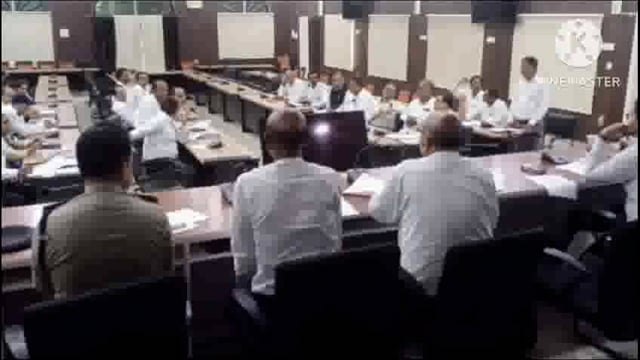 जिला पदाधिकारी ने अभियोजन मामलों से जुड़े विभिन्न कांडों की समीक्षा बैठक