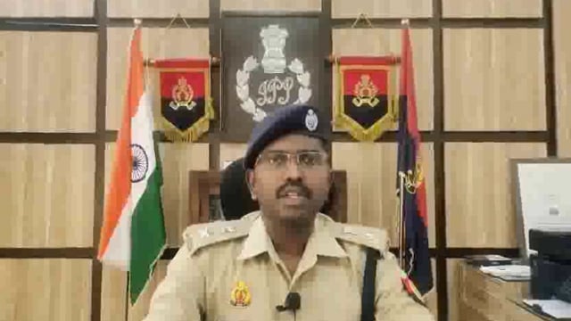 झांसी के एक दरोगा ने अपनी प्रेग्नेंट पत्नी को तीन गोलियां मारी मामला आपसी विवाद का बताया जा रहा है बीते दी अधिकारी जी ने