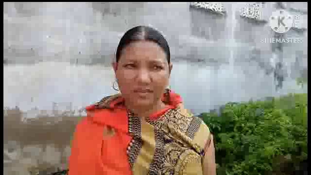 सूरजगढ़ा -बंटवारे की  हुई जमीन पर जबरदस्ती गृह निर्माण करने को लेकर थाने में दी गई आवेदिका के द्वारा आवेदन।