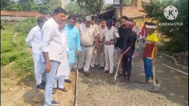 ग्रामीणों द्वारा घटिया सड़क निर्माण की सूचना पर बेलहर विधायक ने सड़क का किया निरीक्षण, दिए कई निर्देश