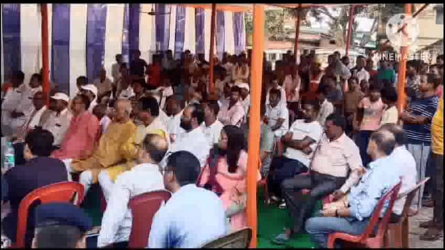 दुर्गा पूजा को लेकर तेलडीहा दुर्गा मंदिर प्रांगण में विधि व्यवस्था की गई समीक्षा