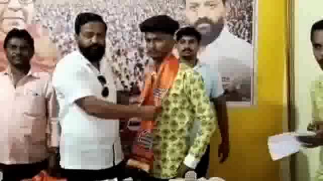 उदगीर शहरातील अनेक युवकांचा मनसे विध्यार्थी सेनेत जाहीर प्रवेश