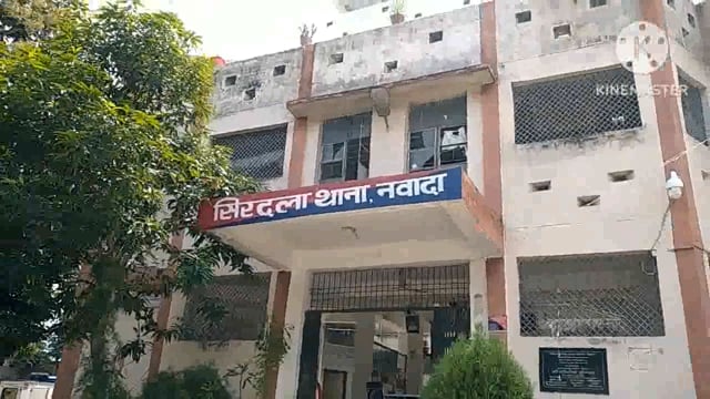 सिरदला थाना परिसर में दुर्गा पूजा संपन्न कराने को लेकर की गई शांति समिति की बैठक, क्षेत्र के दर्जनों प्रतिनिधि हुए शामिल