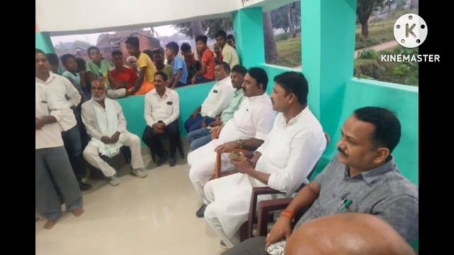 बेलहर विधायक फुलीडूमर प्रखंड के तेलिया पहाड़ पंचायत के हरिजन टोला पहुंच ग्रामीणों की समस्याओं को सुना