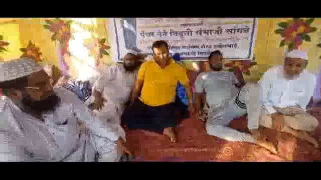 मुस्लिम आरक्षणासाठी बसलेल्या उपोषण कर्त्याची प्रकृती खालावली,रुग्णालयात केले दाखल