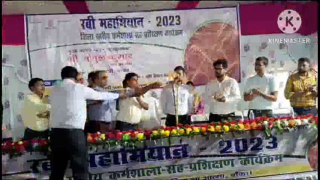 जैविक खेती को बढ़ावा देने के लिए डीएम ने रबी महाअभियान रथ को हरी झंडी दिखाकर किया रवाना