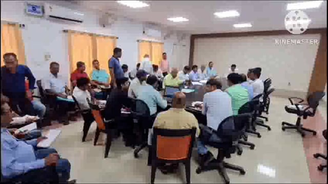 एडीएम की अध्यक्षता में नीलाम पत्र वादों की समीक्षा