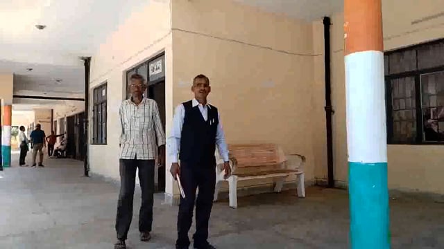 तहसीलदार के कोर्ट में लगा रहता है आए दिन ताला अधिवक्ताओं ने लगाया आरोप